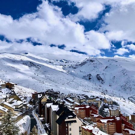 Moderno Estudio En Sierra Nevada 모나칠 외부 사진