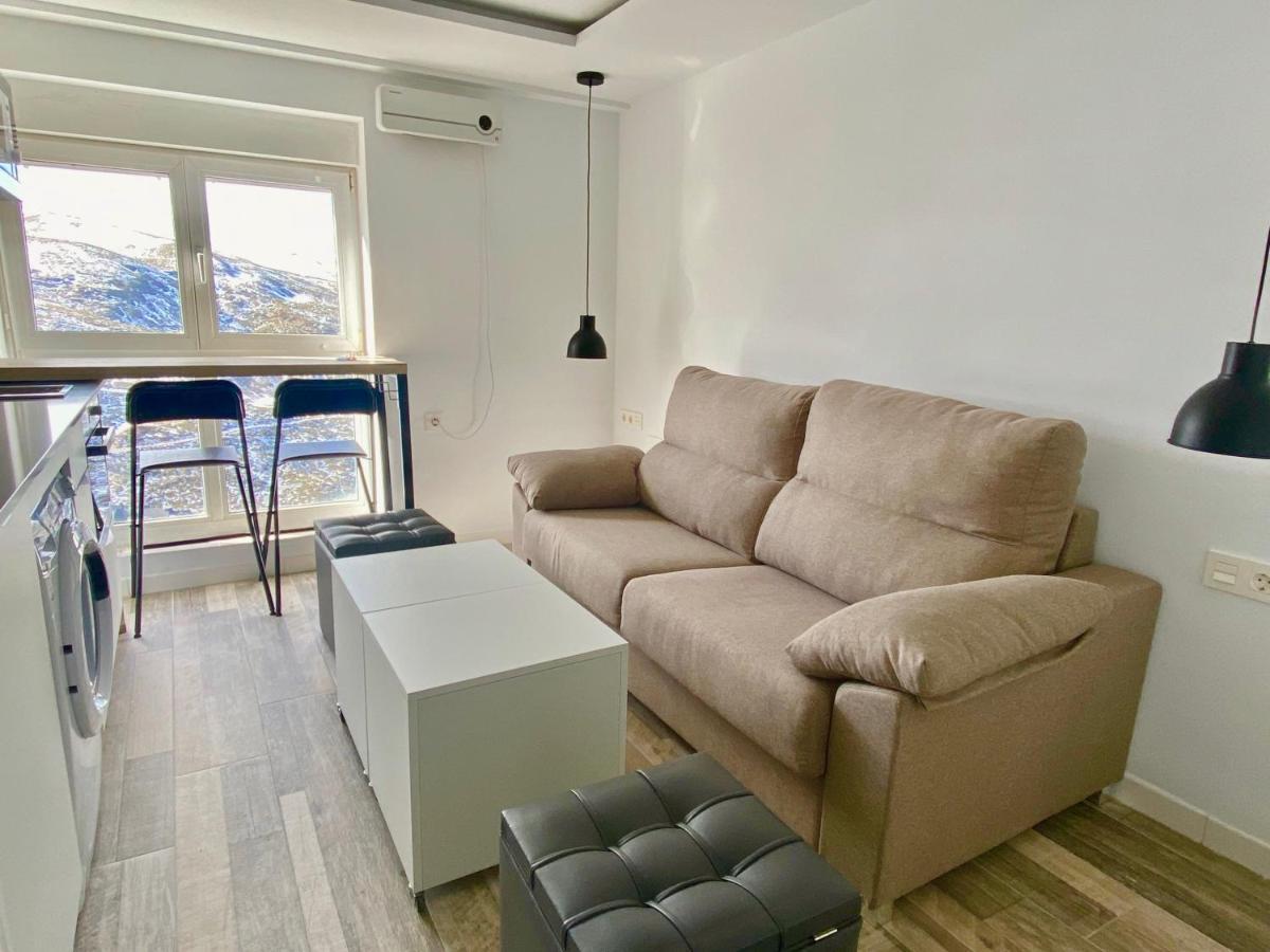 Moderno Estudio En Sierra Nevada 모나칠 외부 사진