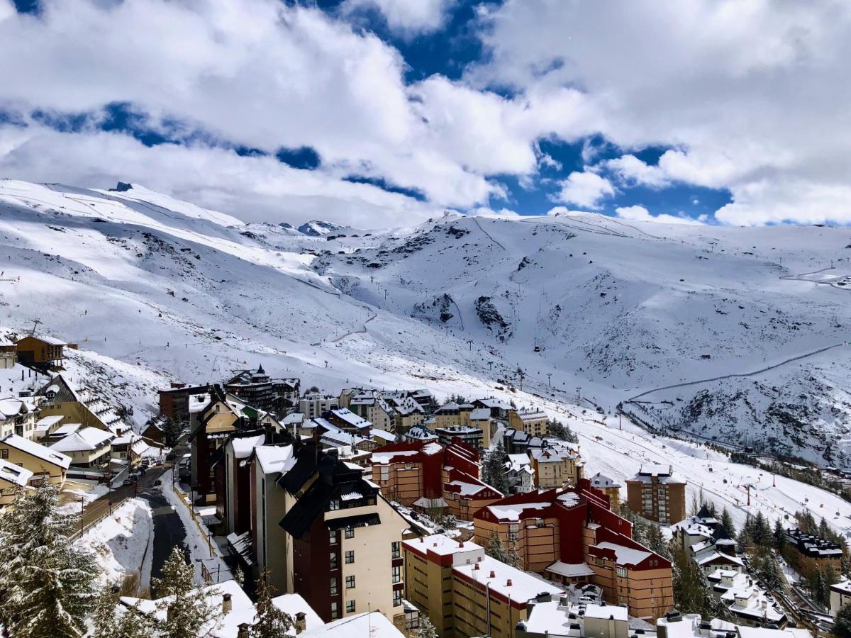 Moderno Estudio En Sierra Nevada 모나칠 외부 사진